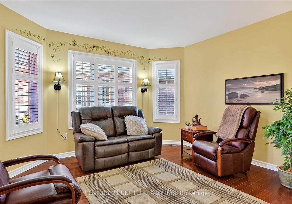 6-village-crescent-peterborough-ontario-x12486284