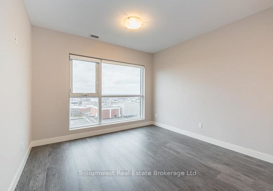 1-victoria-street-kitchener-ontario-x12486362