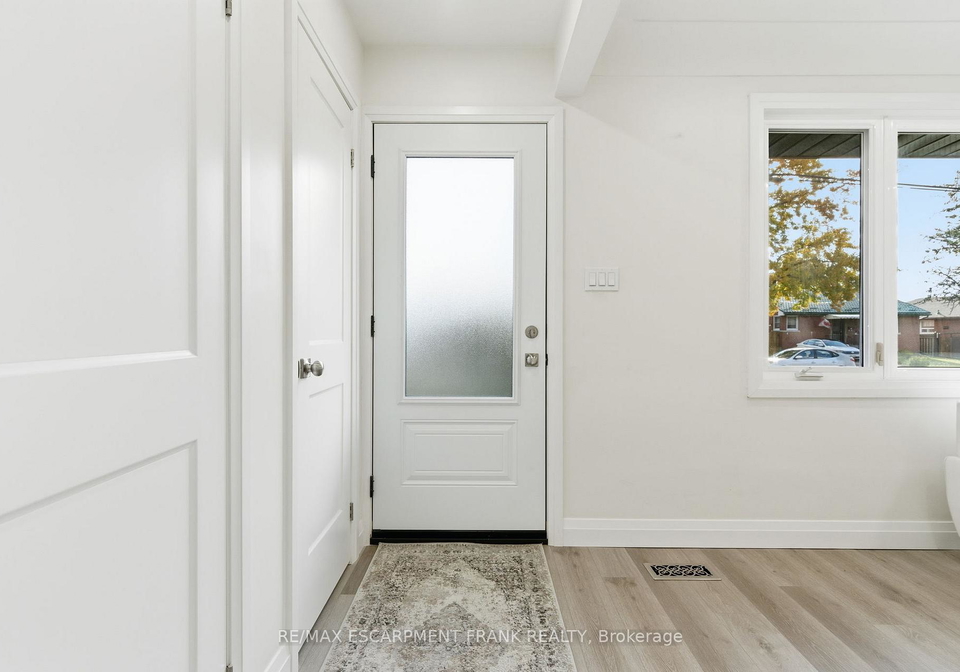 115-mcelroy-road-e-hamilton-ontario-x12486774