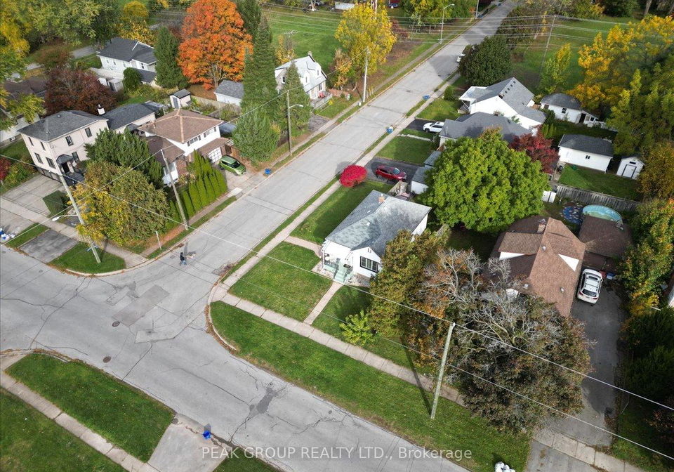 6105-dixon-street-niagara-falls-ontario-x12486927