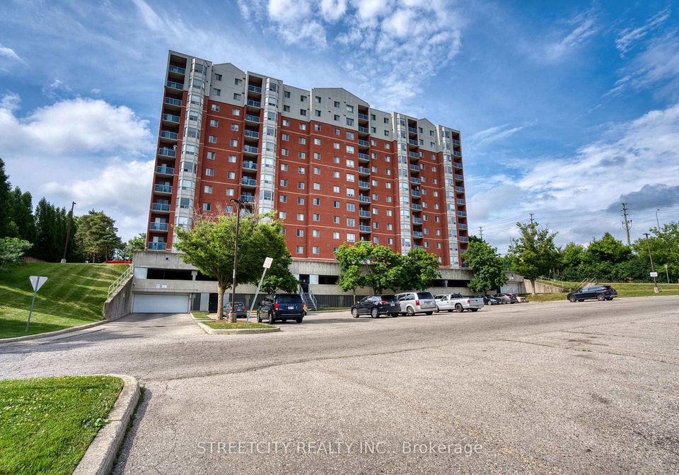 30-chapman-court-london-north-ontario-x12487174