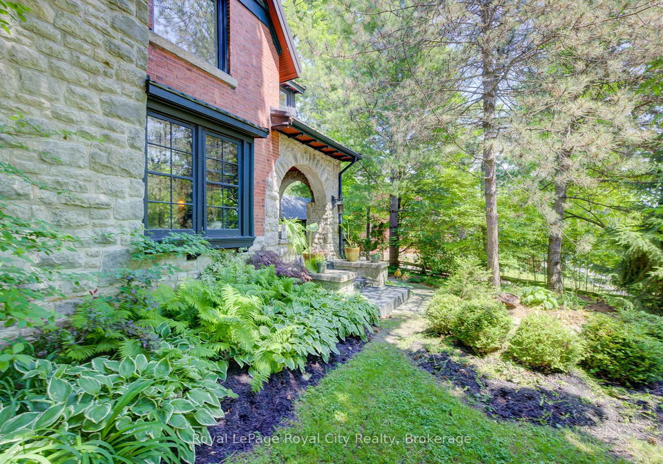 513-st-andrew-street-w-centre-wellington-ontario-x12487314