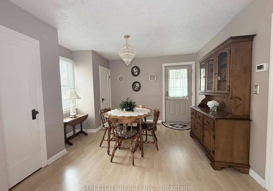 362-mack-avenue-sarnia-ontario-x12487399