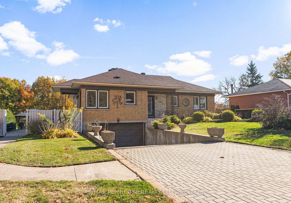 325-broadview-drive-pembroke-ontario-x12487455