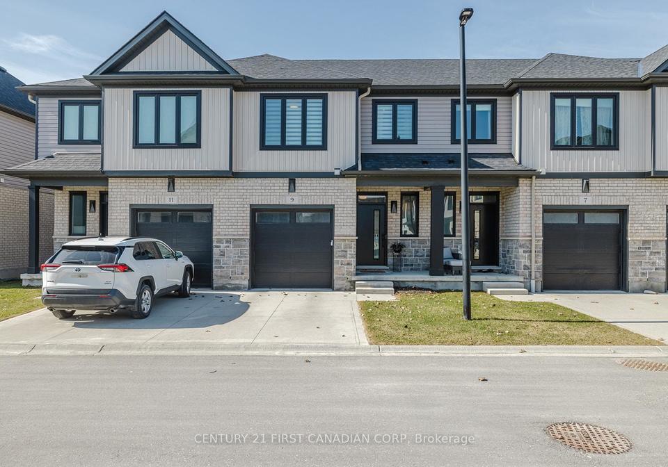 601-lions-park-drive-strathroycaradoc-strathroy-caradoc-ontario-x12487559