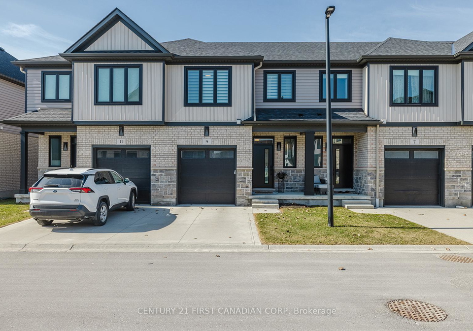 601-lions-park-drive-strathroycaradoc-strathroy-caradoc-ontario-x12487559