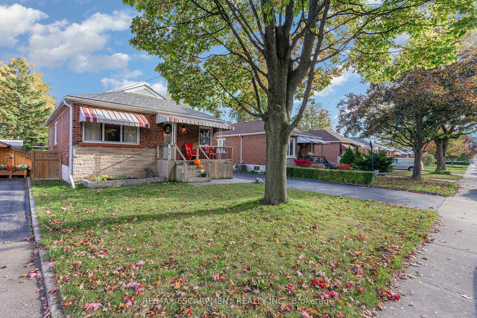 55-east-44th-street-hamilton-ontario-x12487575