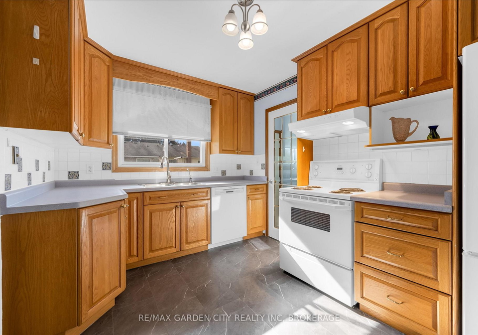 35-allan-drive-st-catharines-ontario-x12487661