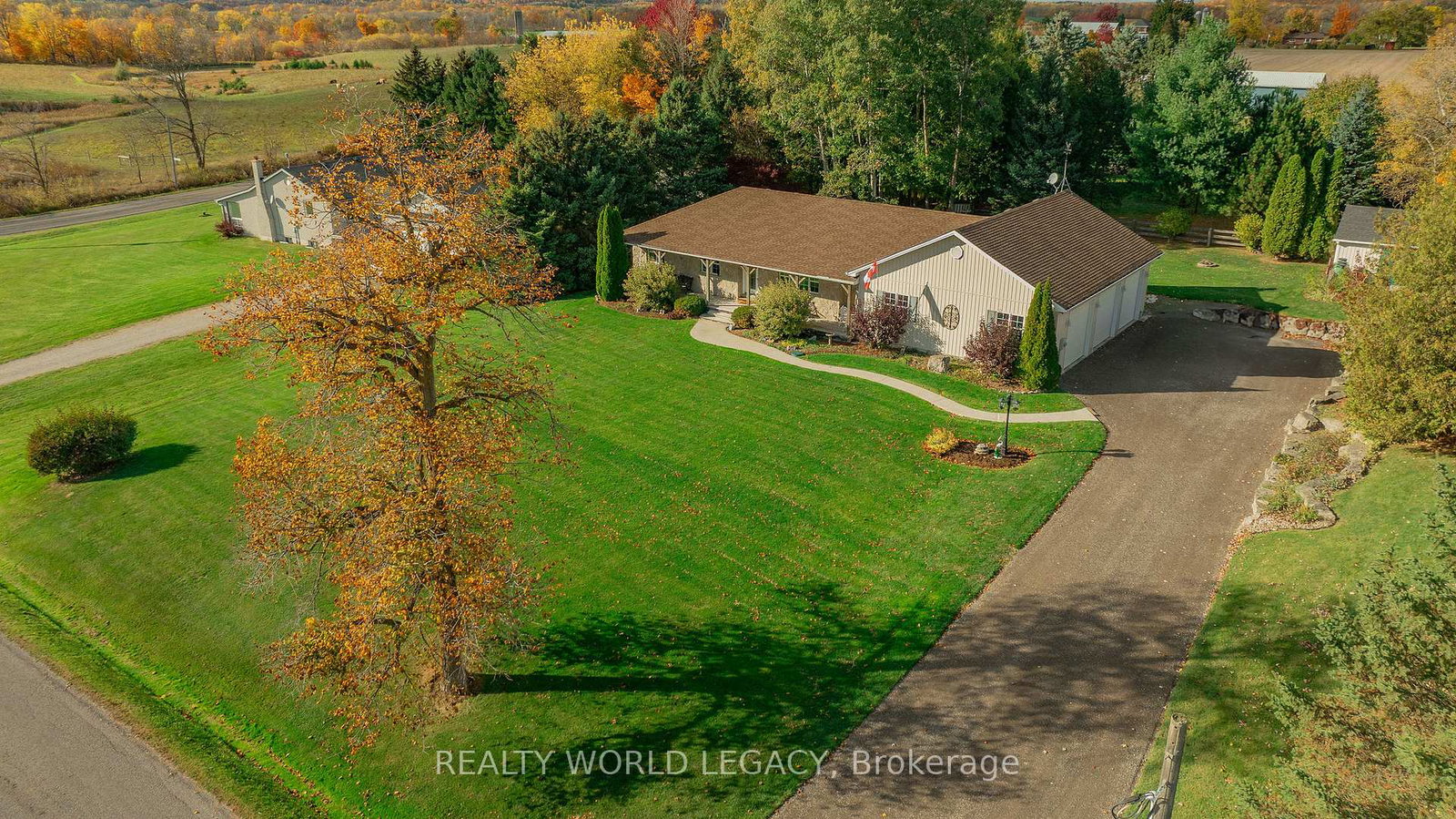 2539-4-concession-w-hamilton-ontario-x12487690