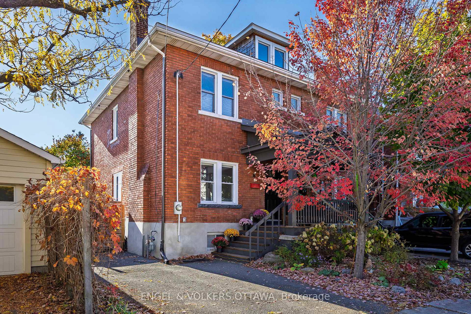 8-foster-street-ottawa-ontario-x12487700