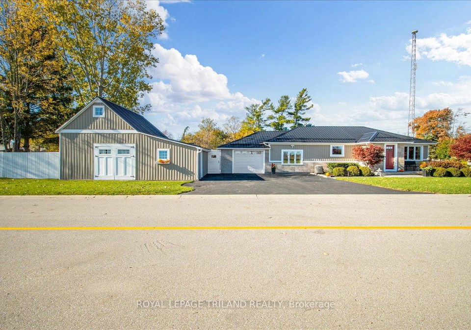 19-front-avenue-southwest-middlesex-ontario-x12487719