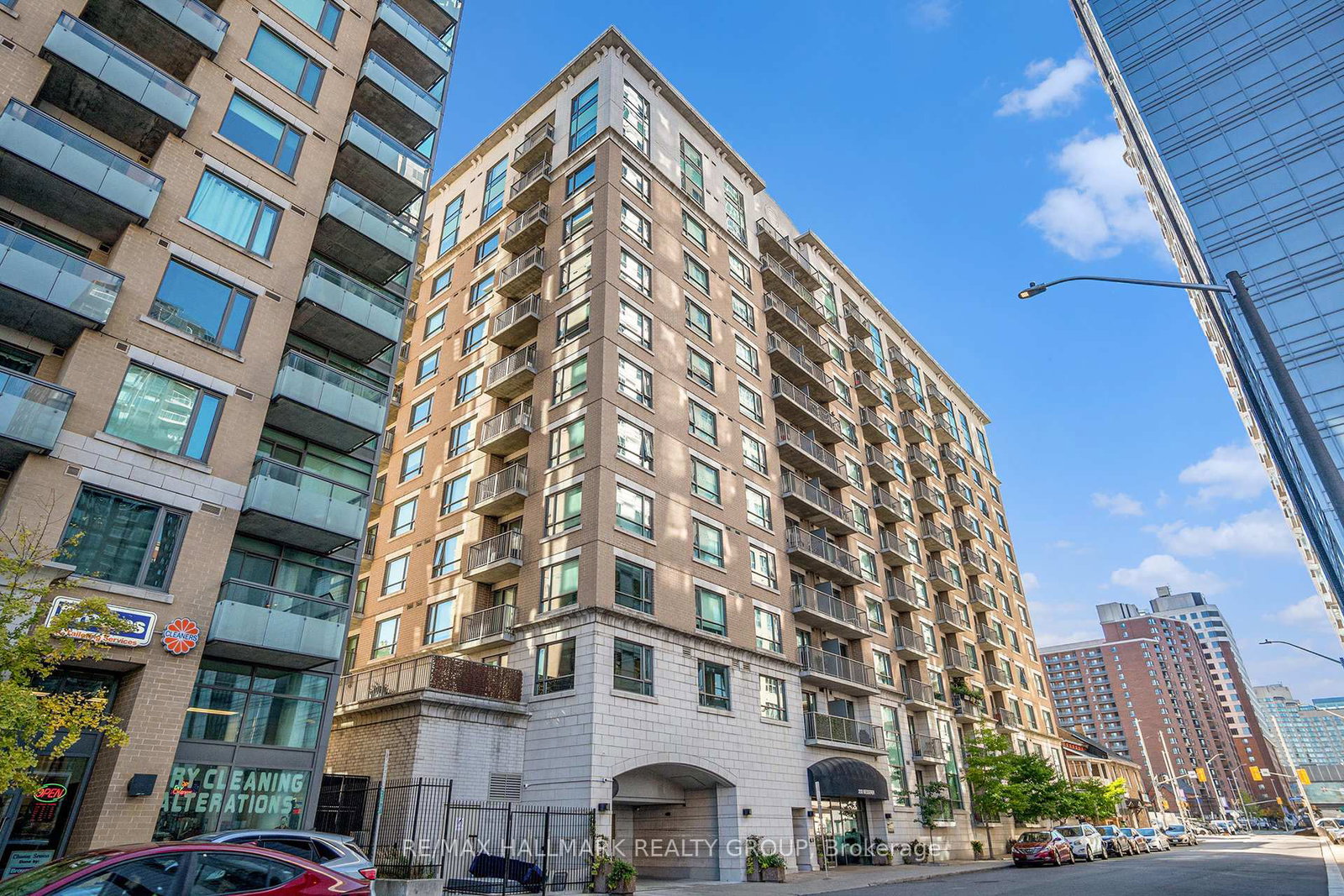 200-besserer-street-lower-town-sandy-hill-ottawa-ontario-x12487766