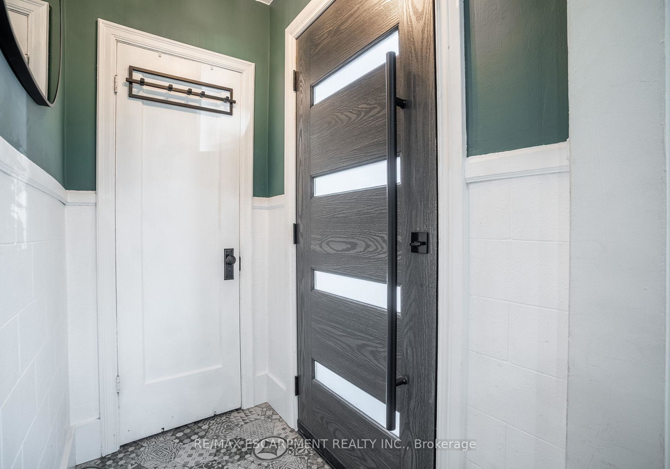 128-east-17th-street-hamilton-ontario-x12488244