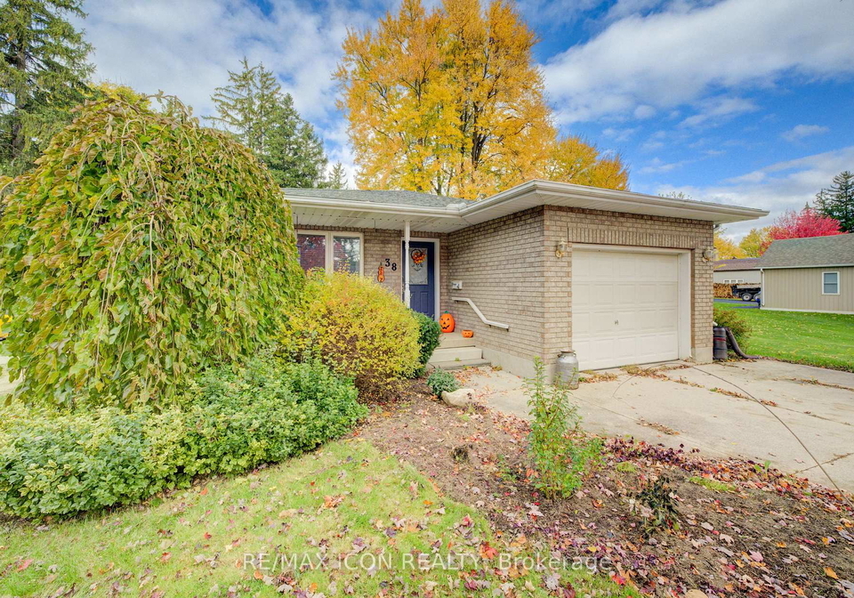 38-mill-street-e-perth-east-ontario-x12488676