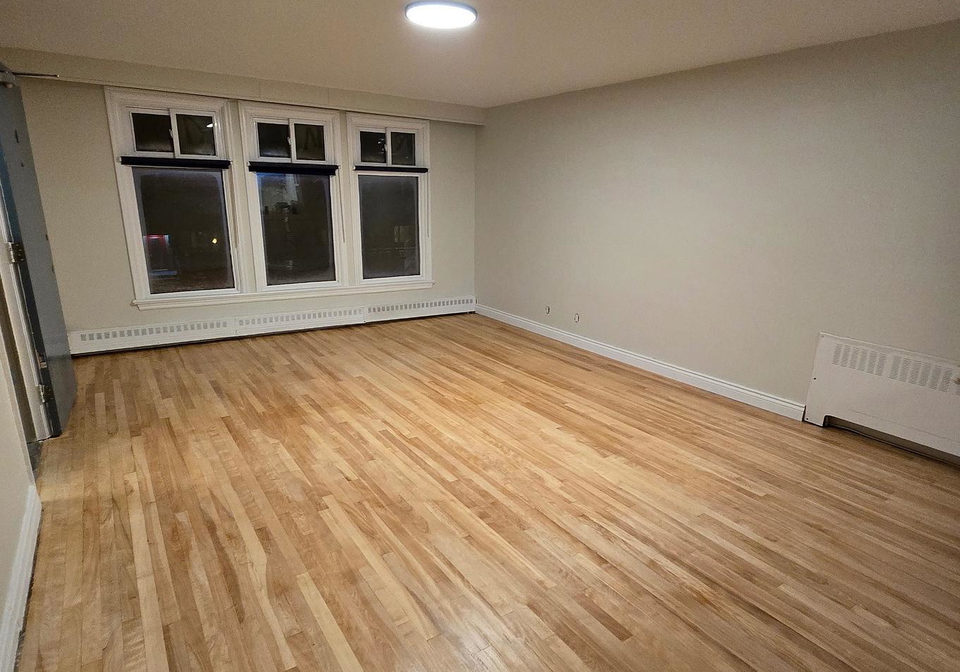 33-coupal-street-ottawa-ontario-x12489258