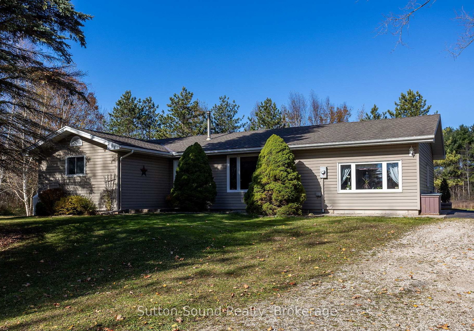 143659-15-side-road-e-meaford-ontario-x12489570