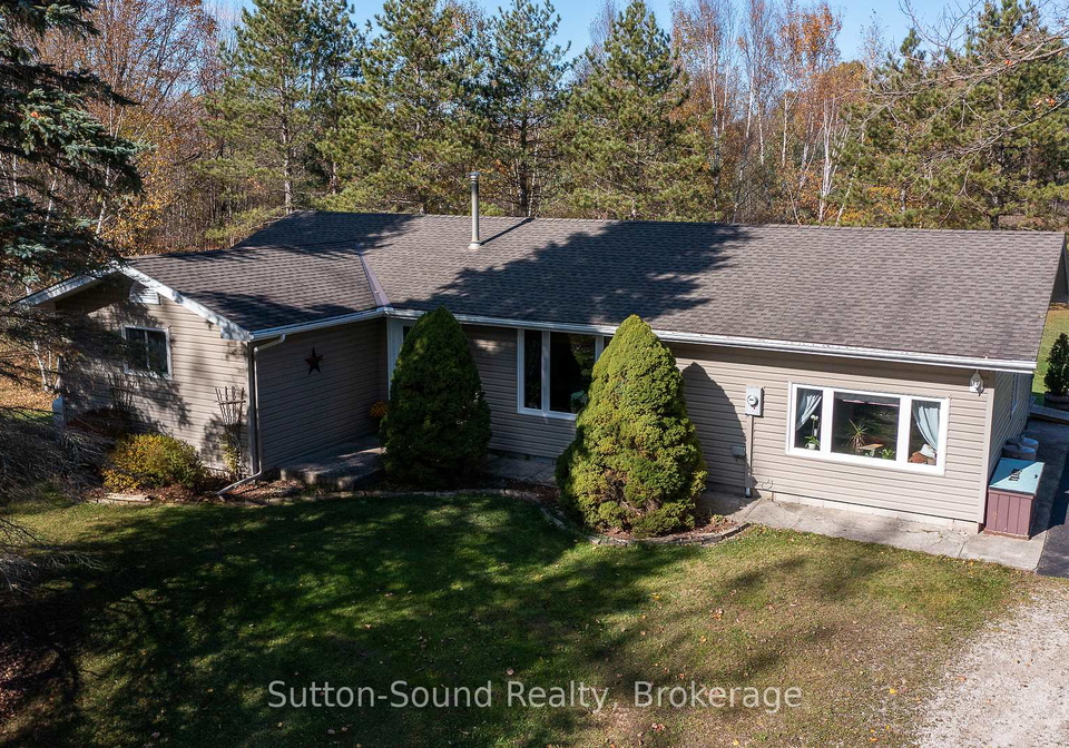143659-15-side-road-e-meaford-ontario-x12489570