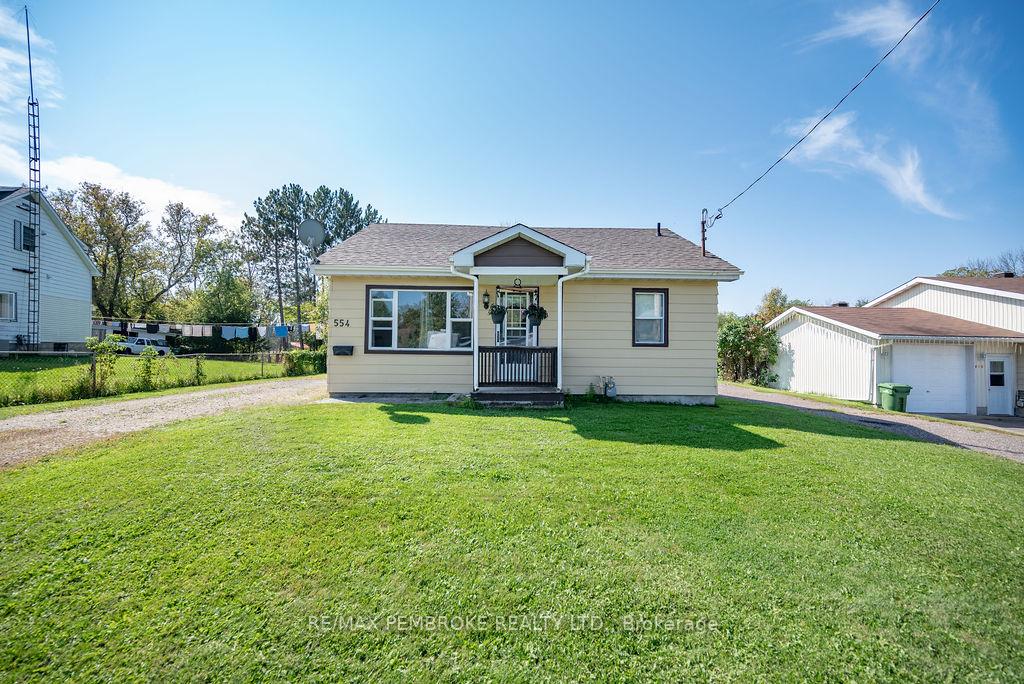 554-thompson-street-pembroke-ontario-x12489574