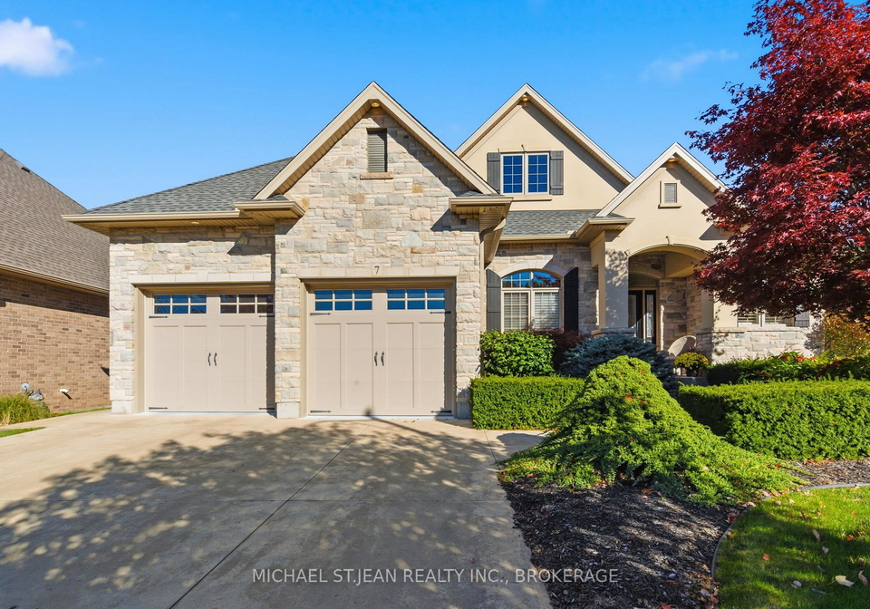 7-brondis-lane-pelham-ontario-x12489964