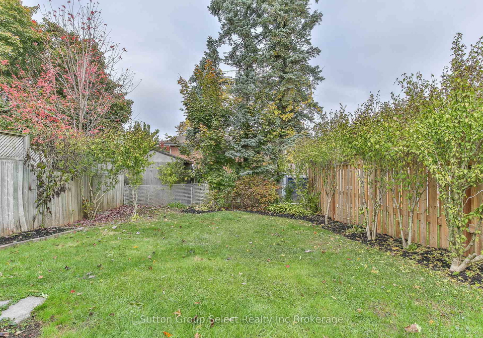 1009-a-nesbitt-crescent-woodstock-ontario-x12490048