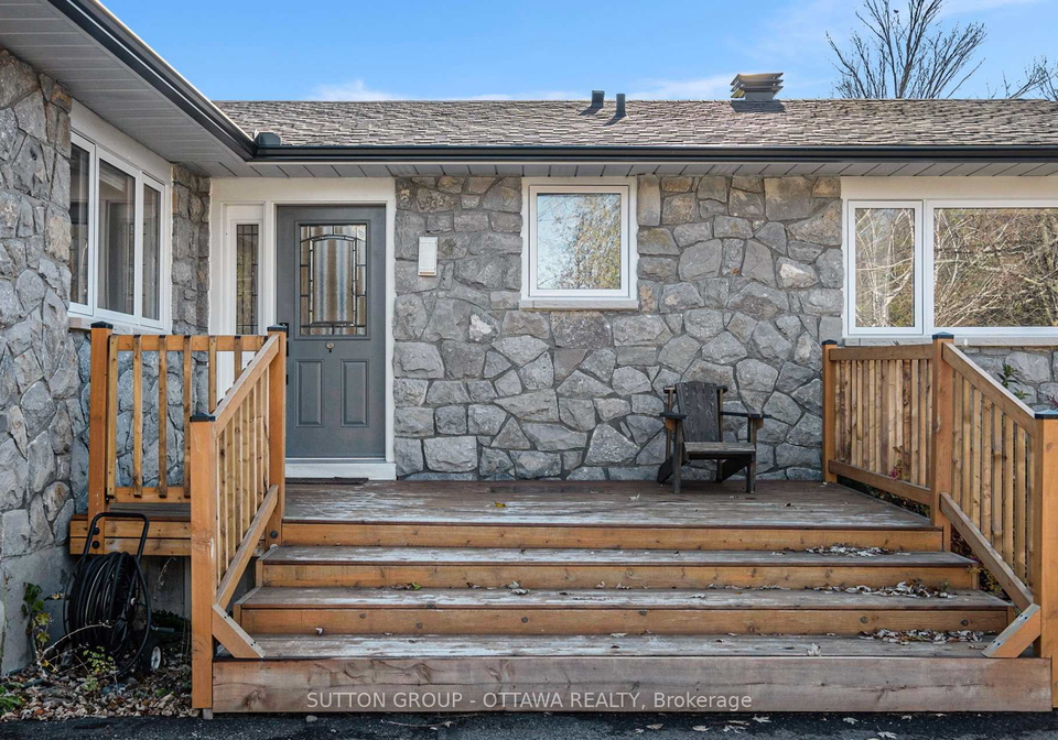 1218-upton-road-ottawa-ontario-x12490598
