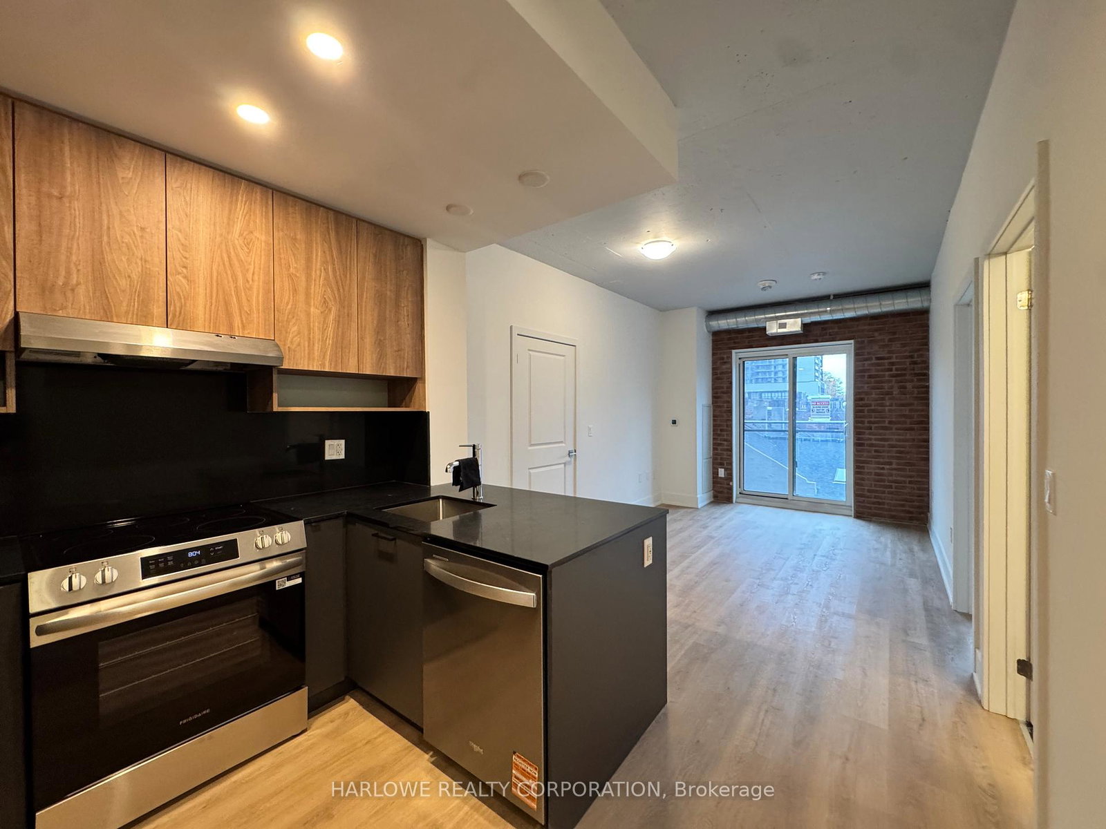 206-king-street-w-hamilton-ontario-x12491062