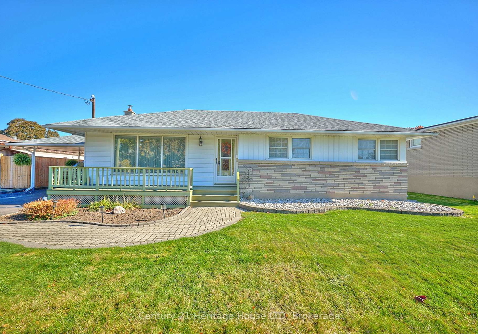 82-wakelin-terrace-st-catharines-ontario-x12491454