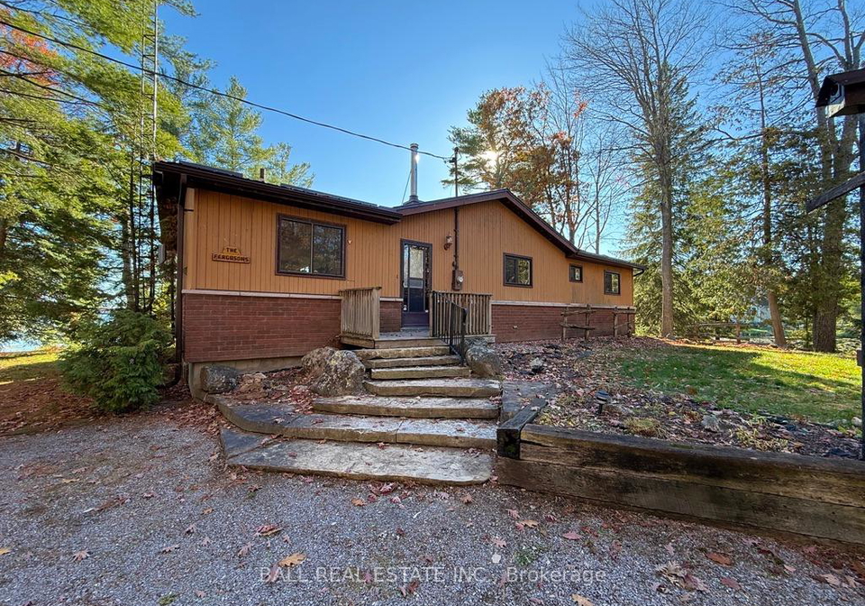 2149-little-chipmunk-road-douro-dummer-ontario-x12491638
