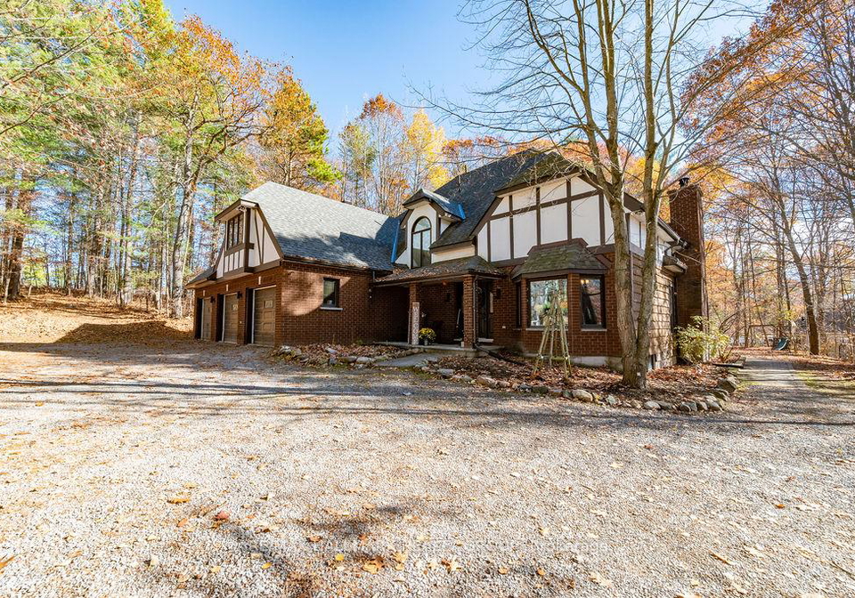 24-rahns-road-laurentian-valley-ontario-x12491826