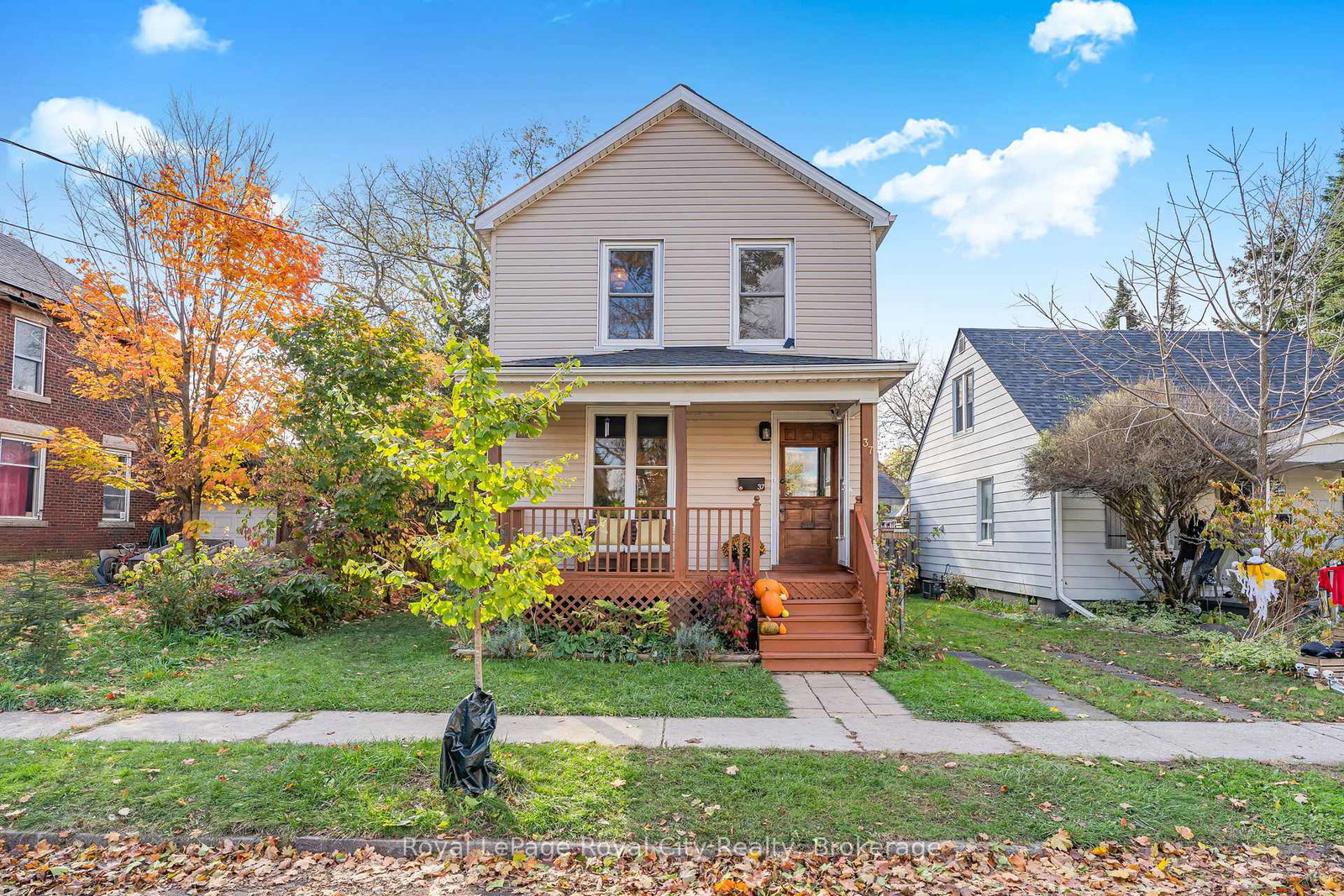 37-lawrence-avenue-guelph-ontario-x12492186