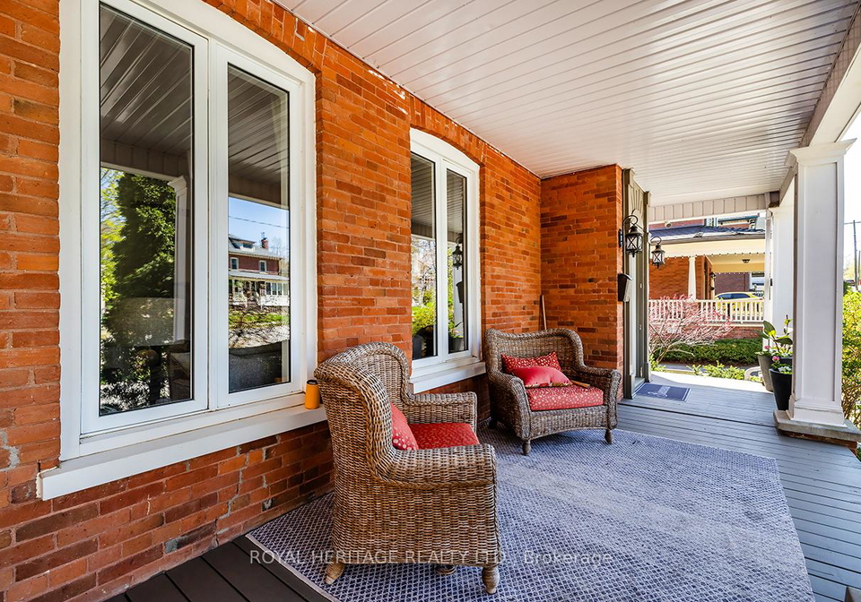 17-francis-street-kawartha-lakes-ontario-x12492408