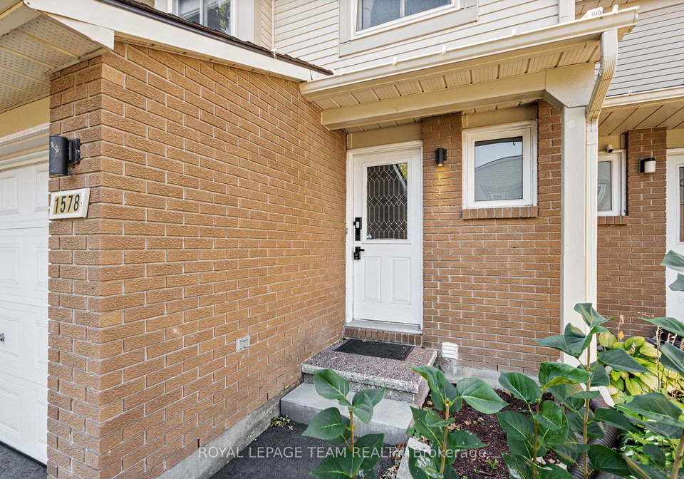 1578-cheevers-crescent-ottawa-ontario-x12492422