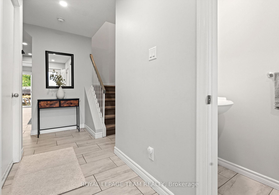1578-cheevers-crescent-ottawa-ontario-x12492422