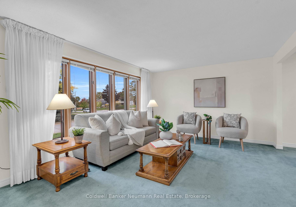 2-lisa-lane-guelph-ontario-x12492788