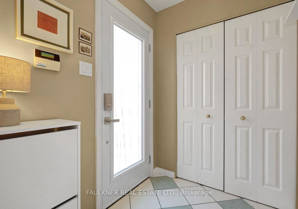 393-bell-street-s-ottawa-ontario-x12492804
