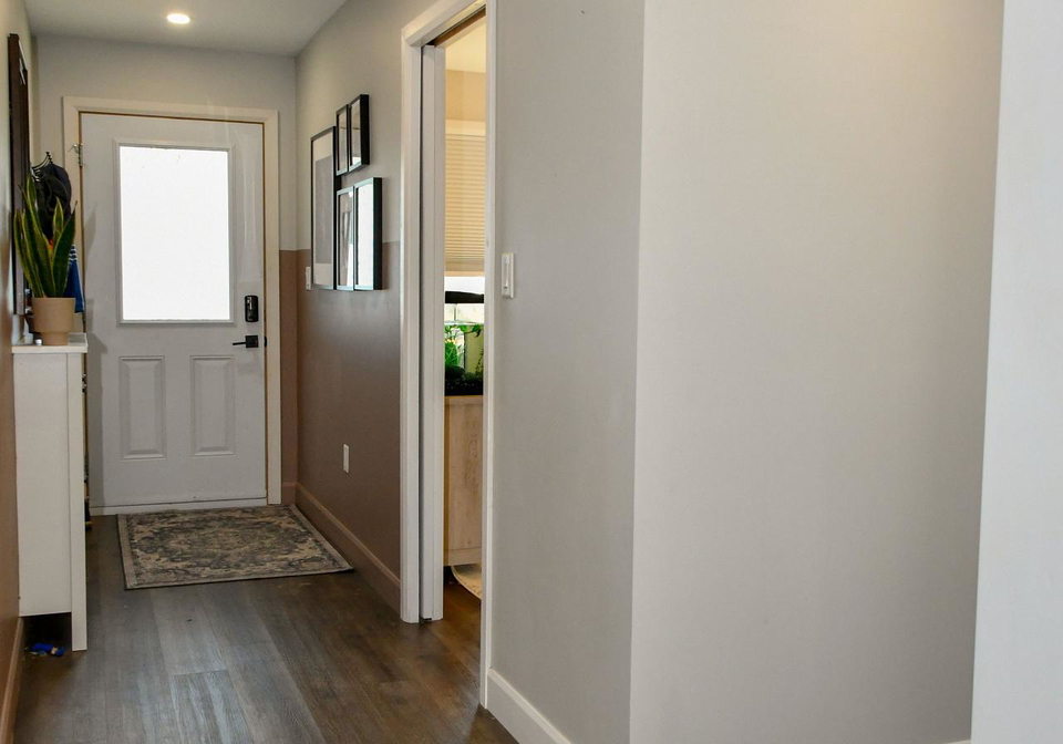835-queen-street-gananoque-ontario-x12492812