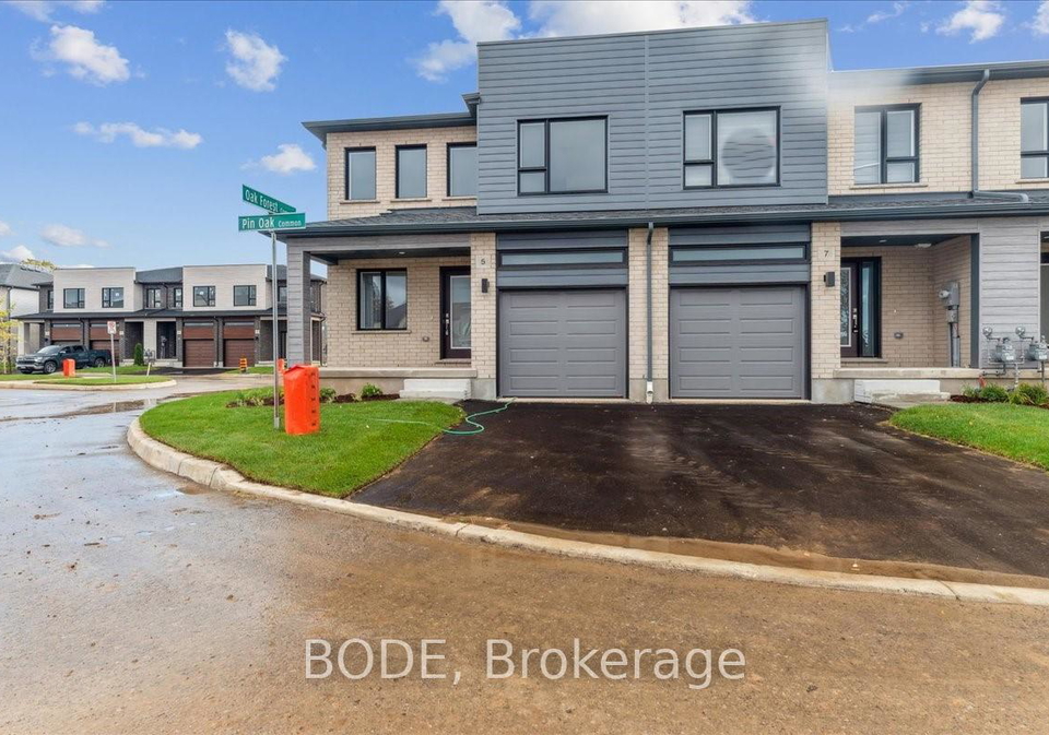 5-pin-oak-common-cambridge-ontario-x12493508