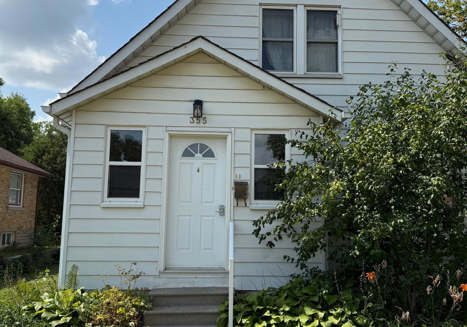 355-greenfield-avenue-kitchener-ontario-x12493556