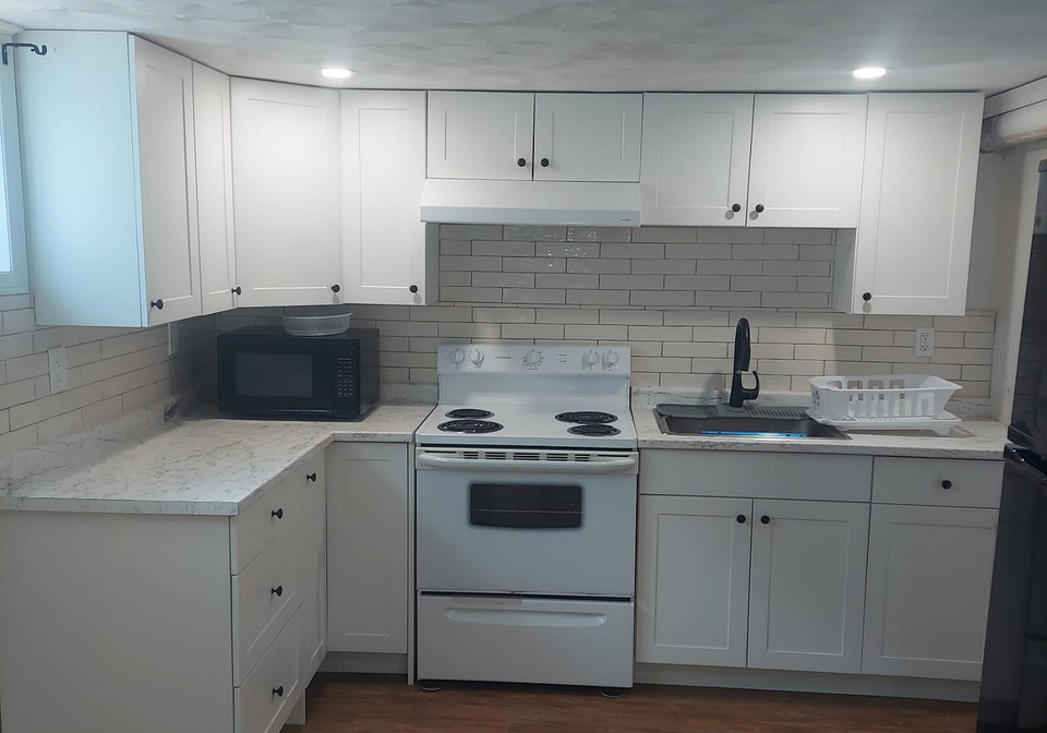 355-greenfield-avenue-kitchener-ontario-x12493556