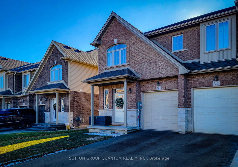 33-fairgrounds-drive-hamilton-ontario-x12493900