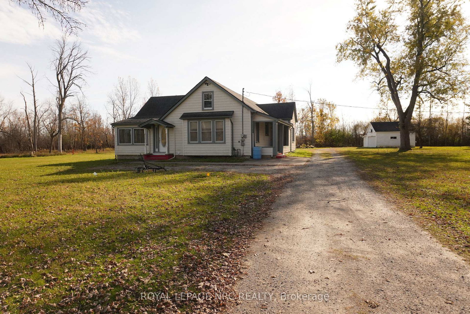 825-garrison-road-fort-erie-ontario-x12494126