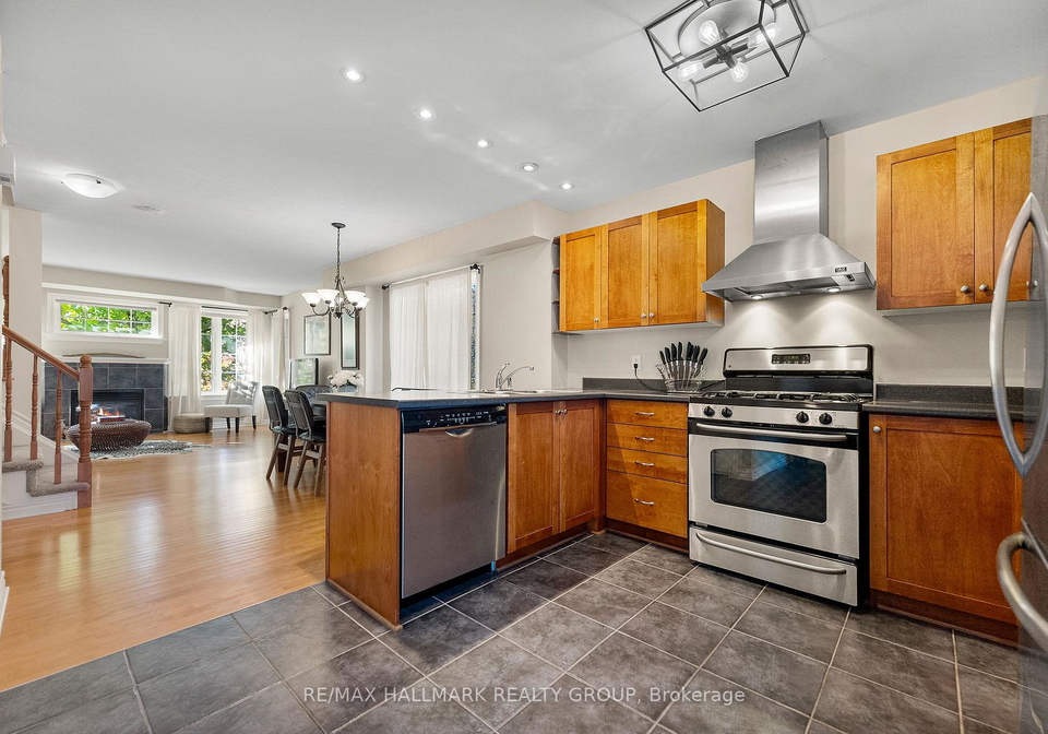 440-edgeworth-avenue-ottawa-ontario-x12494234