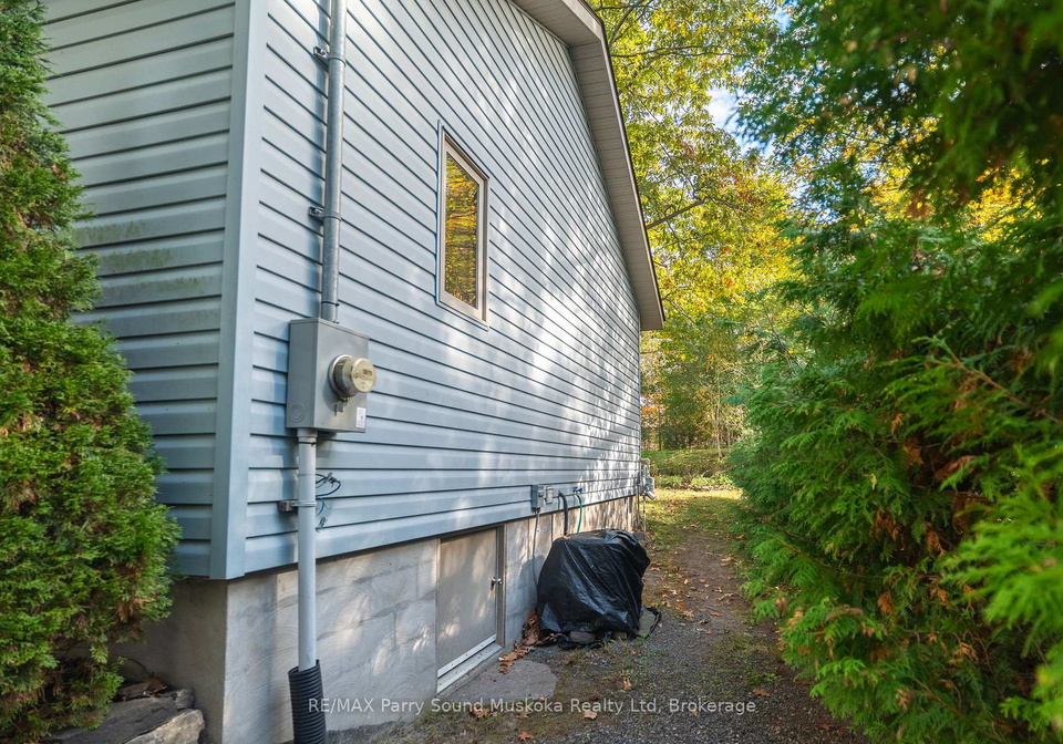 17-adelaide-street-parry-sound-ontario-x12494584