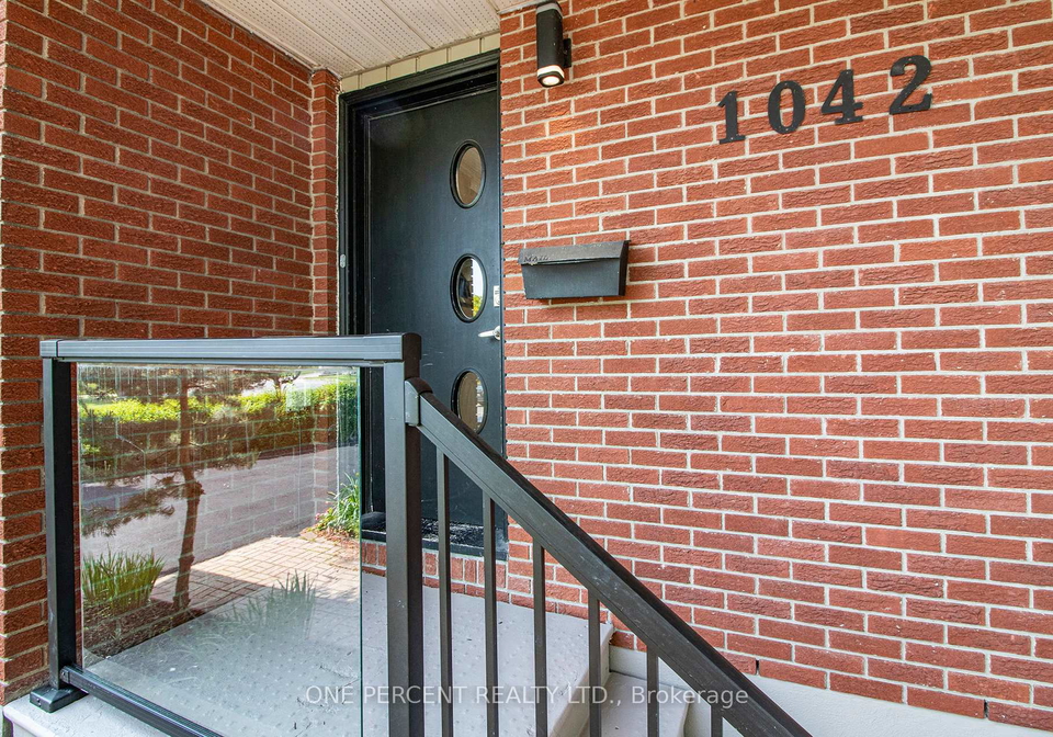1042-harkness-avenue-ottawa-ontario-x12495224