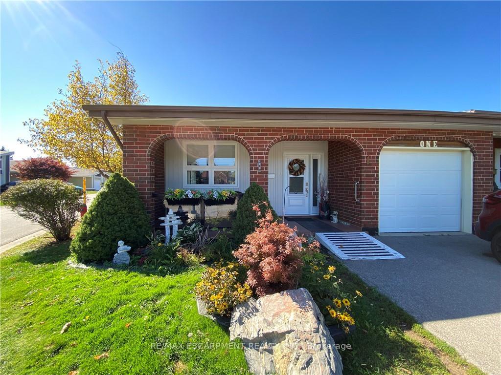 1-monsignor-henkey-terrace-hamilton-ontario-x12495590