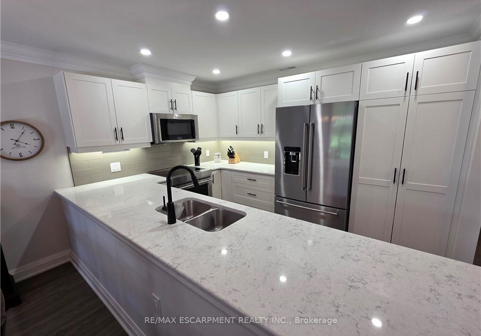 1-monsignor-henkey-terrace-hamilton-ontario-x12495590