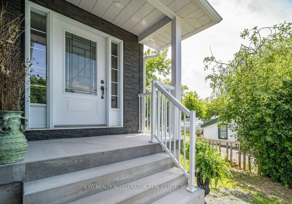 100-palace-road-greater-napanee-ontario-x12496236