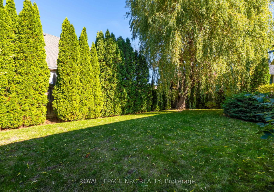 157-loretta-drive-niagara-on-the-lake-ontario-x12496678