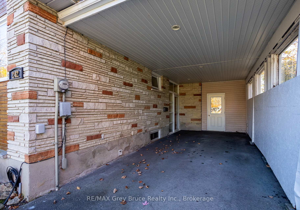 242-6th-avenue-e-owen-sound-ontario-x12496874