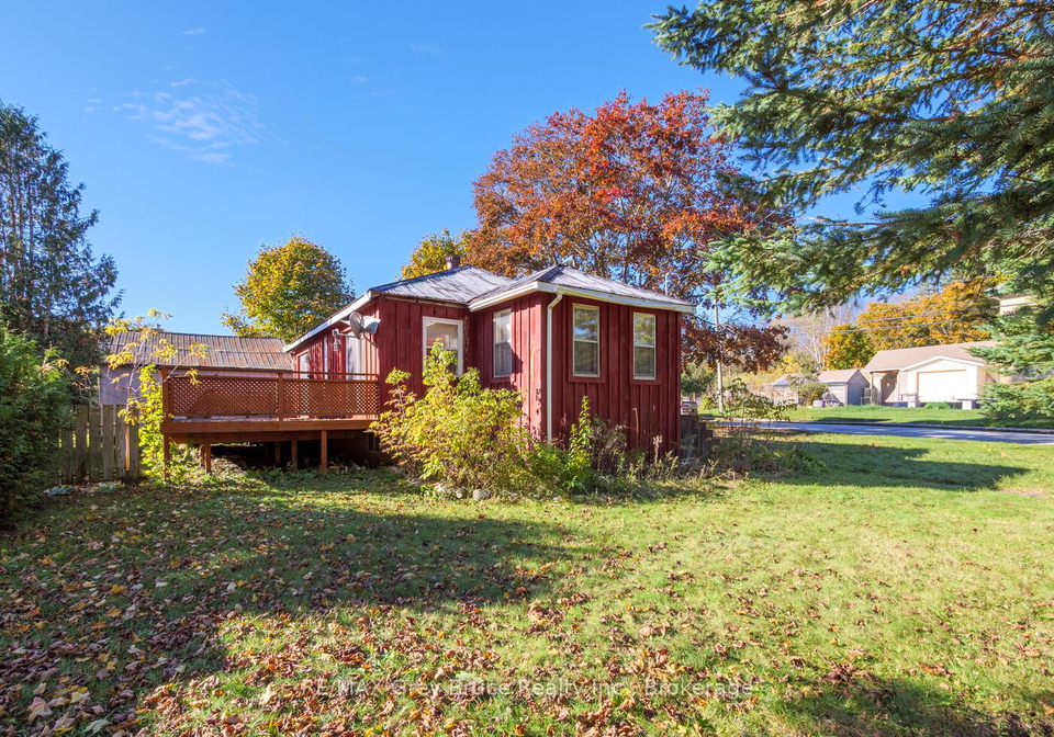 682-gould-street-south-bruce-peninsula-ontario-x12497344